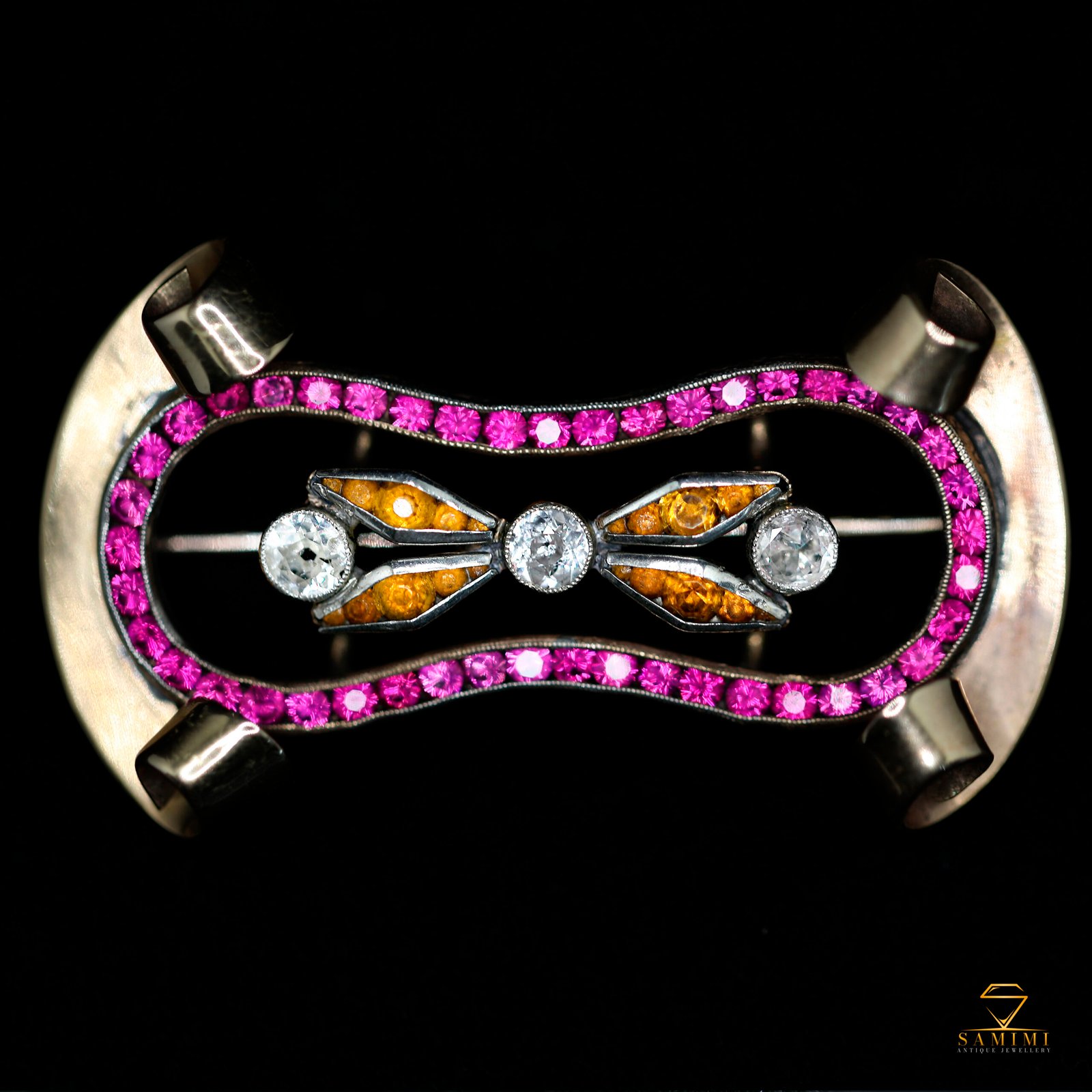 Exklusiver Ring aus 750er Weißgold (18 Karat) mit 8mm Naturperle & 3 Diamanten (TW VS2)